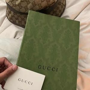 authentic gucci bucket hat (offers accepted)